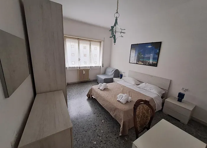 Gold Sunshine srls Guest House o Affittacamere
