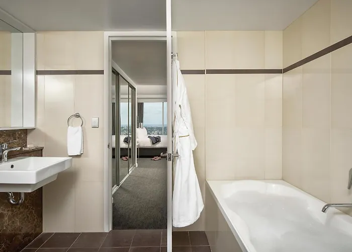 Pet Friendly hotel: Meriton Suites World Tower, Sydney