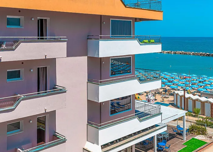 Hotel Cola