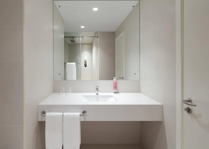 Airport Hotel: Rove La Mer Beach, Jumeirah