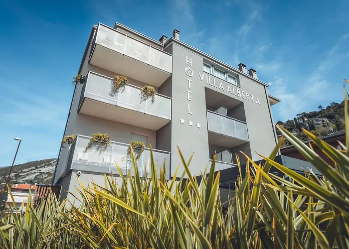  Boutique Villa Alberta