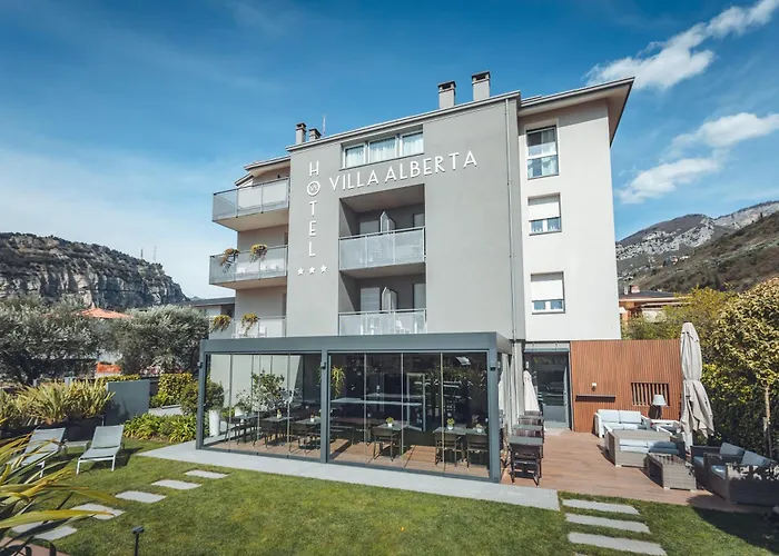  Boutique Villa Alberta