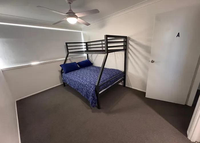 Mumma'S Surfers Paradise - 18 To 40 Years Old - Passport Only