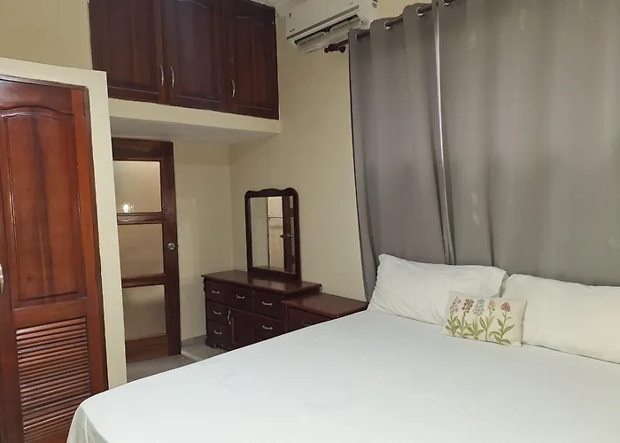 Hoteles con Jacuzzi En Edificio Amapola Zona Colonial Malecón