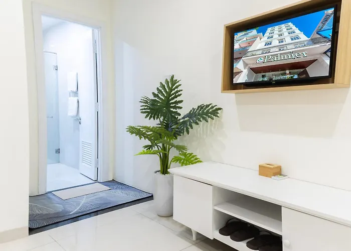 Palmier Hotel - Art House Da Nang