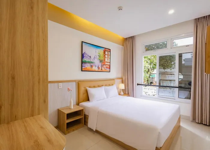 Palmier Hotel - Art House Da Nang