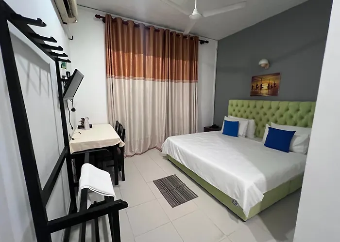 Central hotel: Oasis Ayurveda Resort Wadduwa