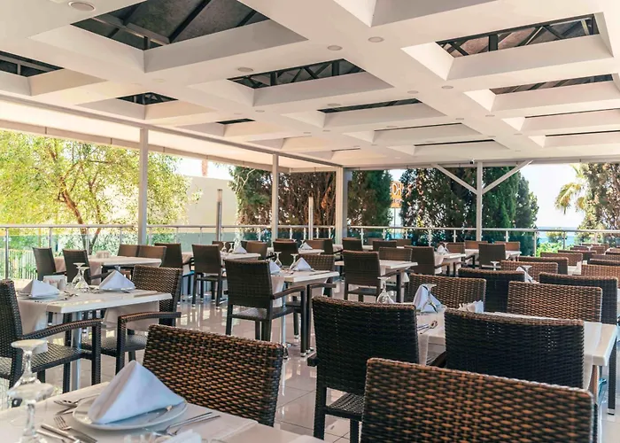 Blue Diamond Alya Hotel