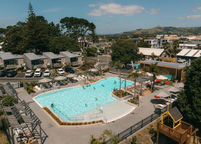 Tasman Holiday Parks - Beach