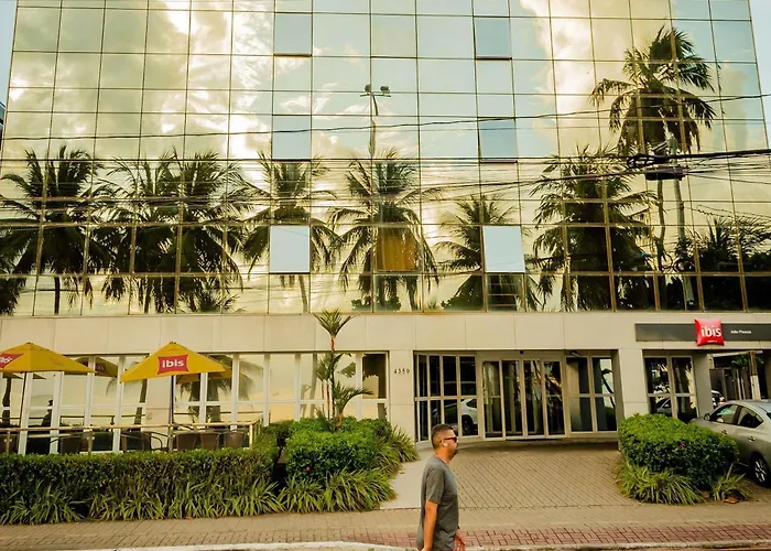 Ibis Praia