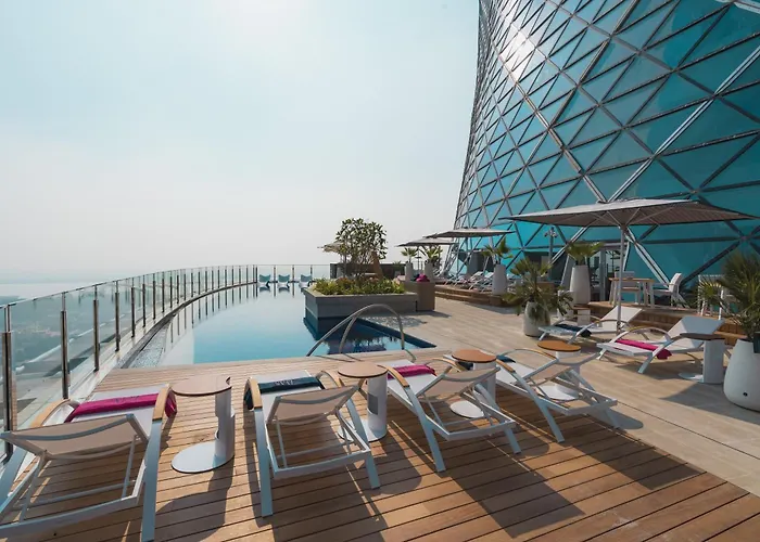 Andaz Capital Gate , By Hyatt