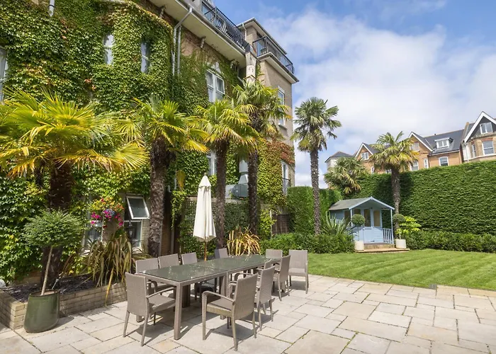 Spa Hotels Resorts Connaught Lodge