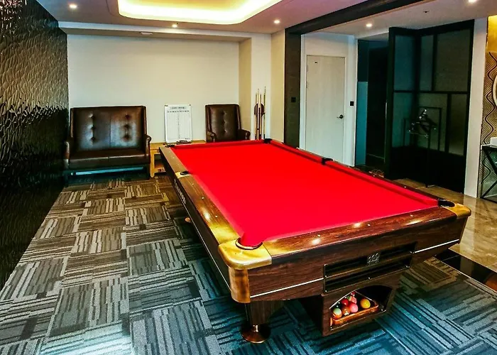 Boutique 9
