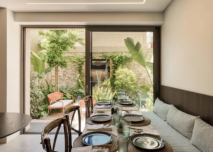 Design hotel Nixon Luxury Suites And Apartment