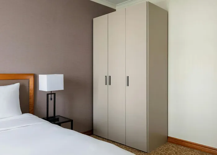 Trip to College Marriott Executive Apartments Brussels