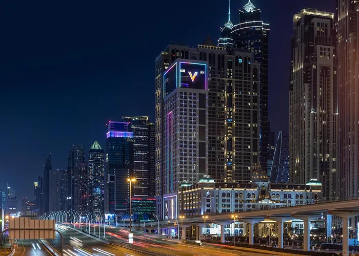 5 star hotels V Dubai, Curio Collection By Hilton