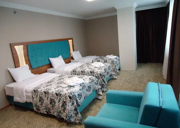 Golden Lounge Hotel