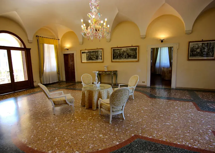 Hotel Villa Giona