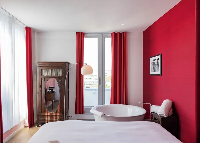 Vesper Hotel