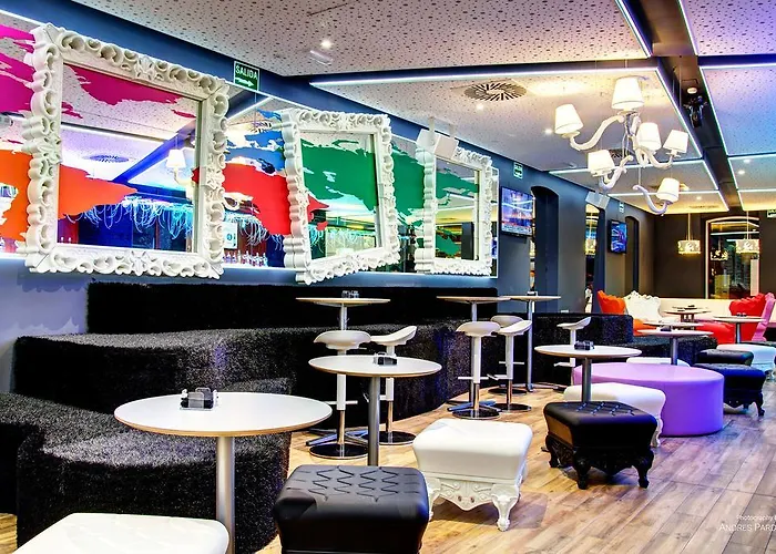 Hotel cerca del colegio: Urban Youth Hostel