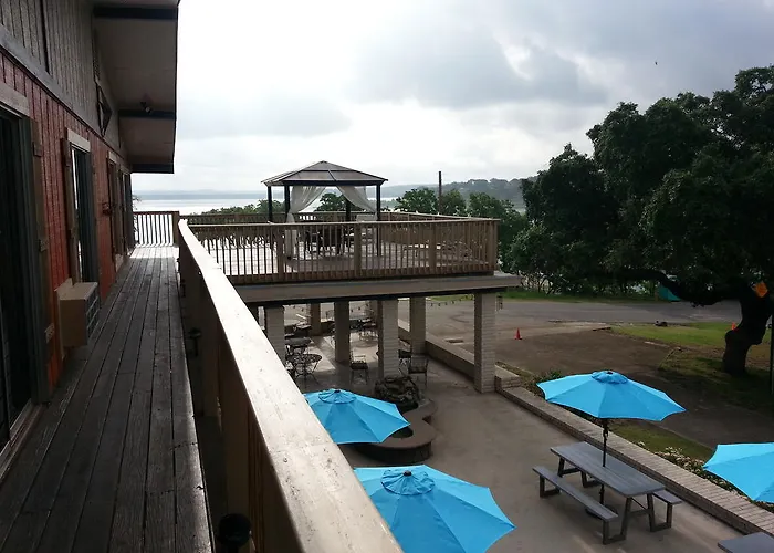 Hotel near College: Lodge At Turkey Cove