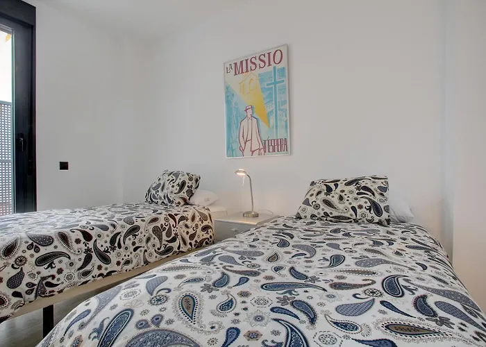 Pet Friendly hotel: Lewis&Peter Apartments Los Remedios