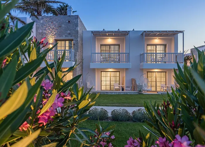 Jacuzzi hotel: White Pearls-Adults Only Luxury Suites