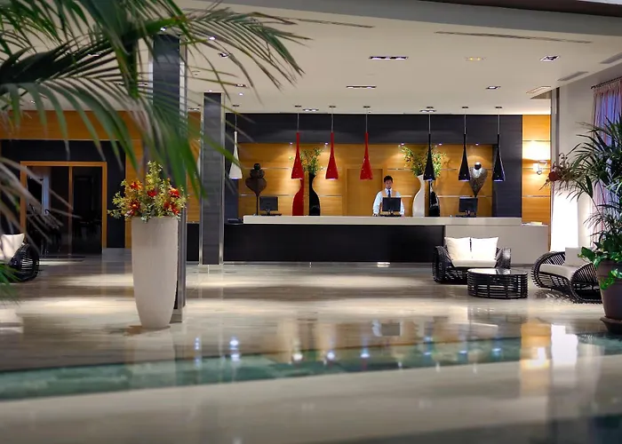 Elba Carlota Beach & Golf Resort