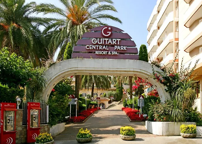 Hotel con tenis: Hotel Guitart Central Park Aqua Resort