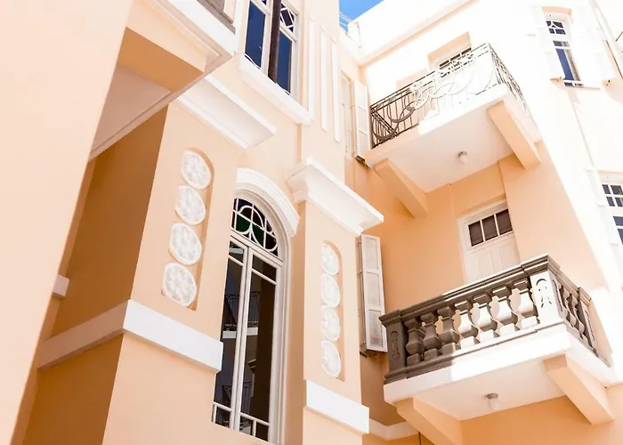 Vacation rental: House Of Palm - One Of A Kind