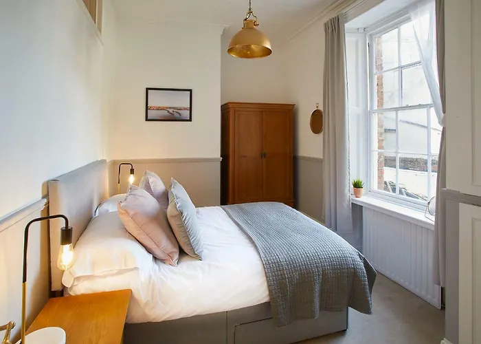 Host & Stay - Havelock Place