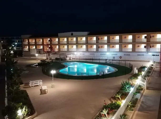 Hotel cerca del aeropuerto: Apartamentos Parque Carolina