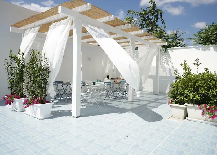Albergo economico: Petra Solis By Jdvacanze