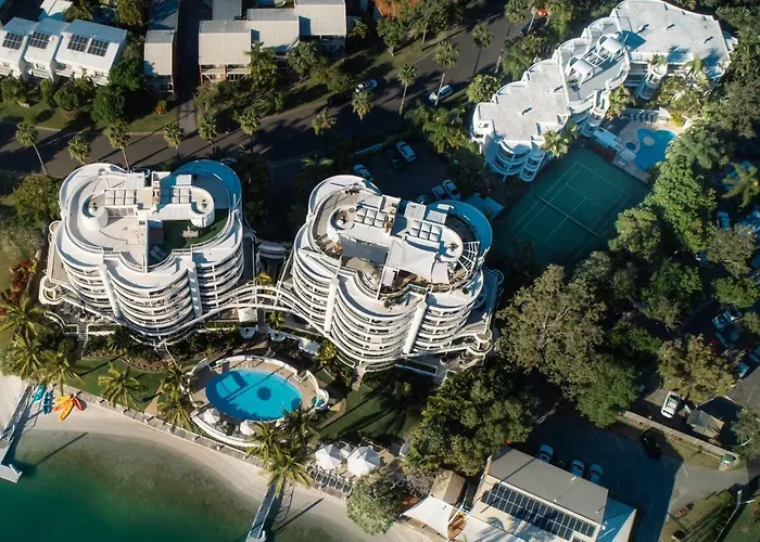 Hotel with Tennis: Noosa Pacific Resort