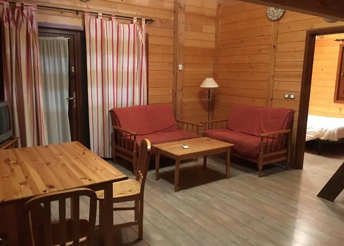 Hotel cerca del colegio: Complejo El Romeral