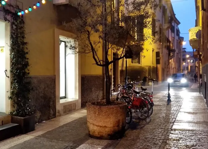 Casa vacanza: Marconi Rooms Loggia delle Erbe
